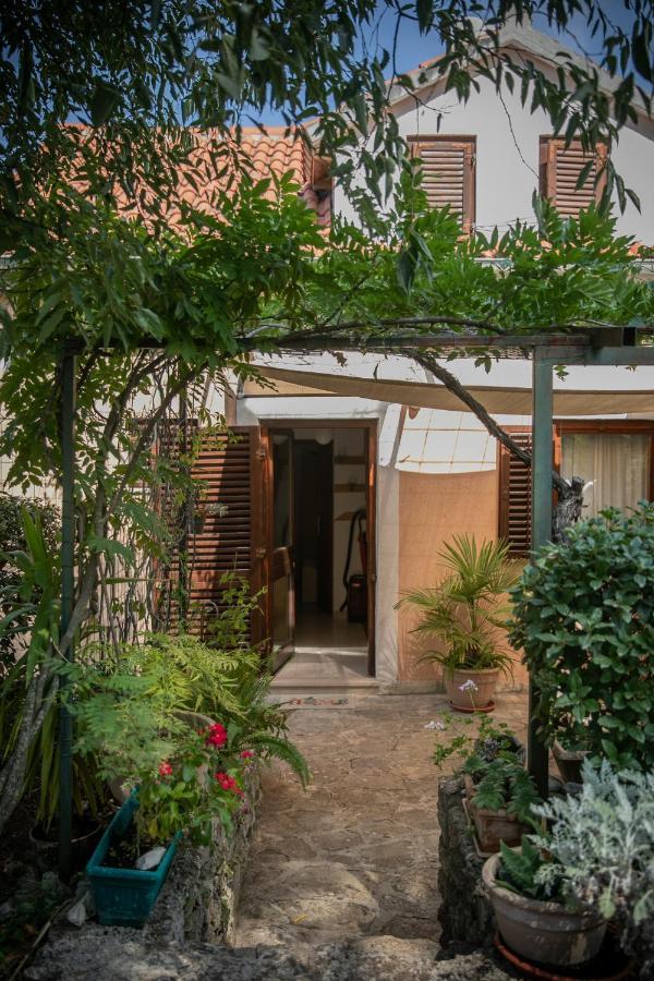 Apartman Silna Your New Home With Terrace And Garden Bobovisca Eksteriør bilde